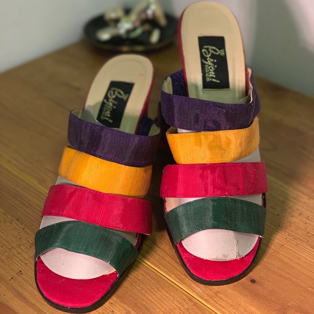 Bijou! Square heeled sandal